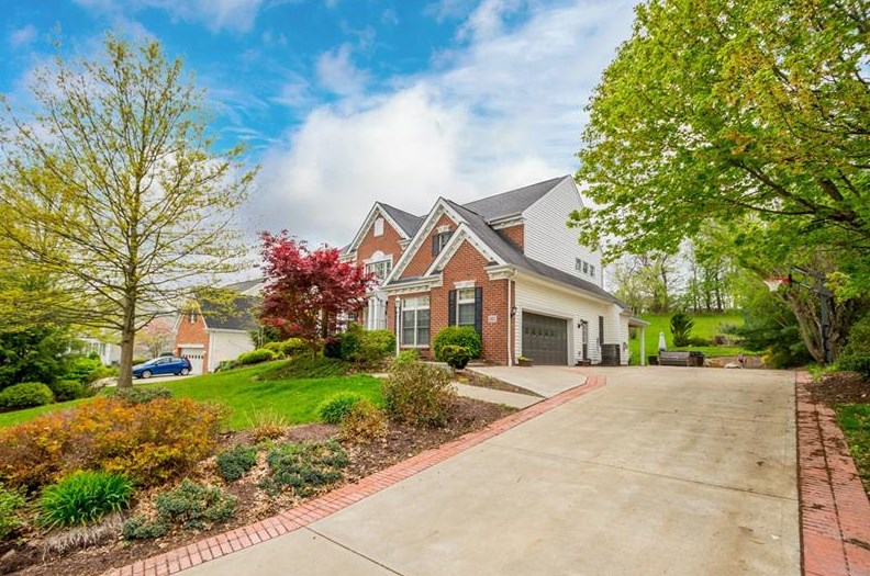 5802 Longview Cir South, Bridgeville, PA 15017