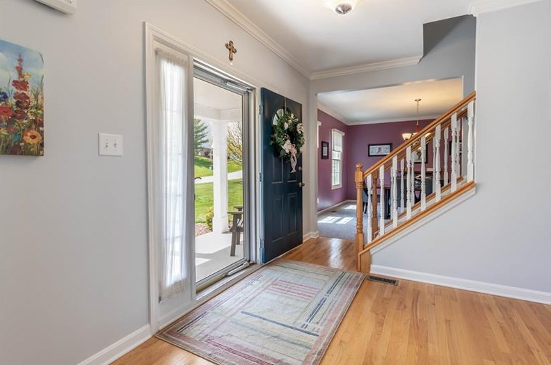 106 Skyview Dr North, Canonsburg, PA 15317