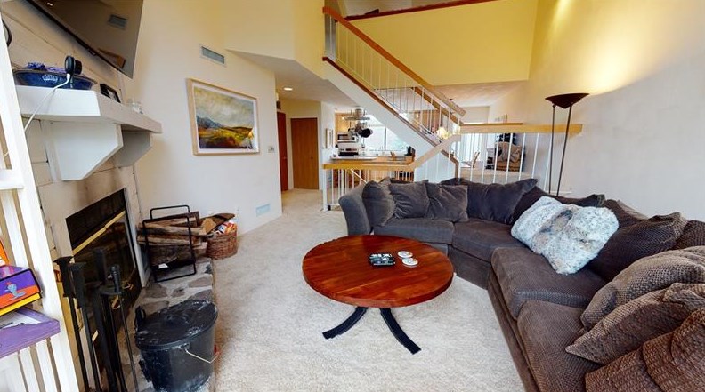8031 Meadowridge Dr Seven, Champion, PA 15622