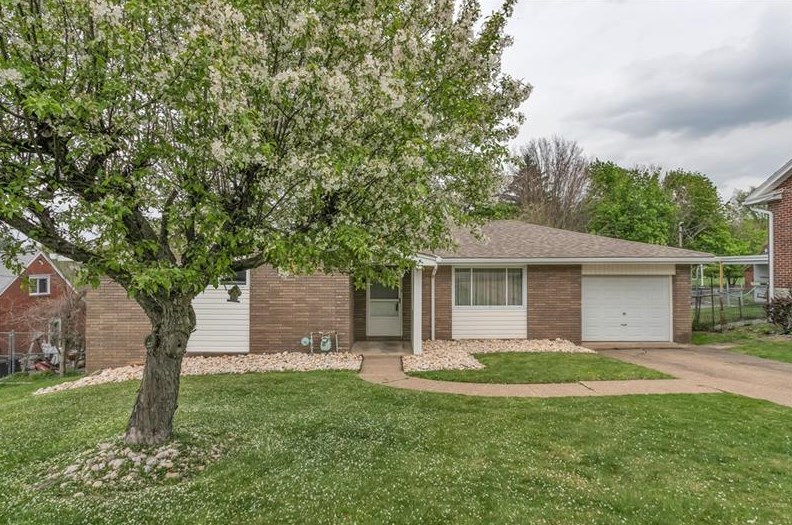 426 Northview Dr, Verona, PA 15147