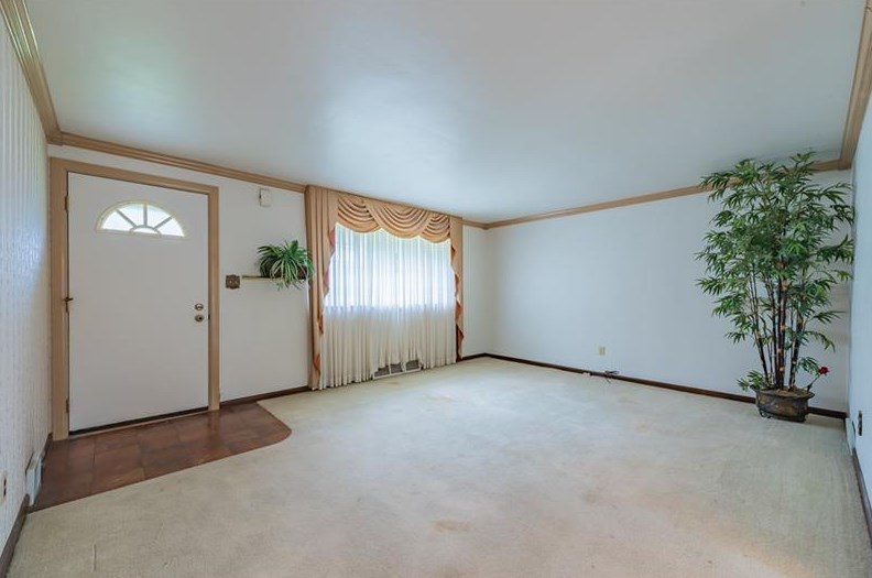 210 Idlewood Rd, Penn Hills, PA 15235