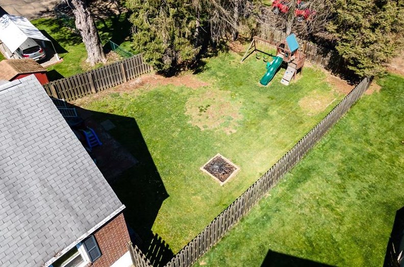 2807 Thor Dr, New Kensington, PA 15068