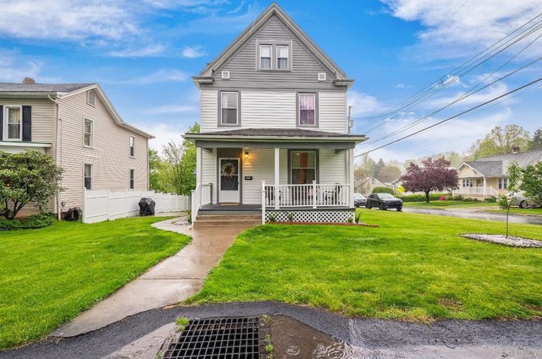 723 5th St, Beaver Falls, PA 15010