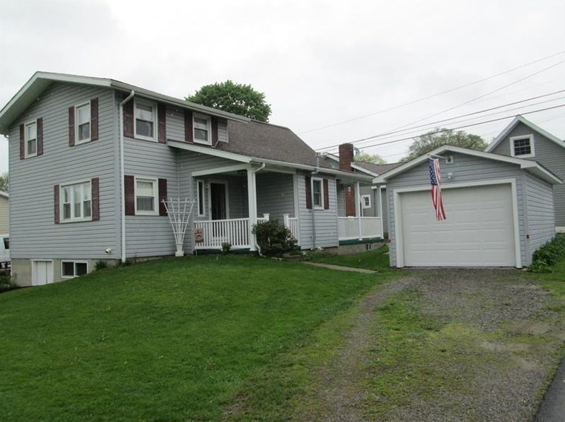 215 Garfield St, Kittanning, PA 16201-2122