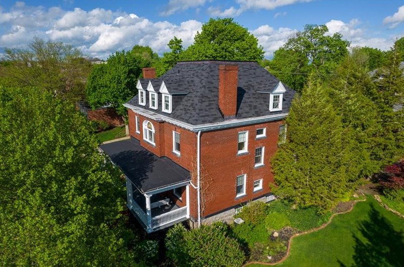 203 Underwood Ave, Greensburg, PA 15601-3430