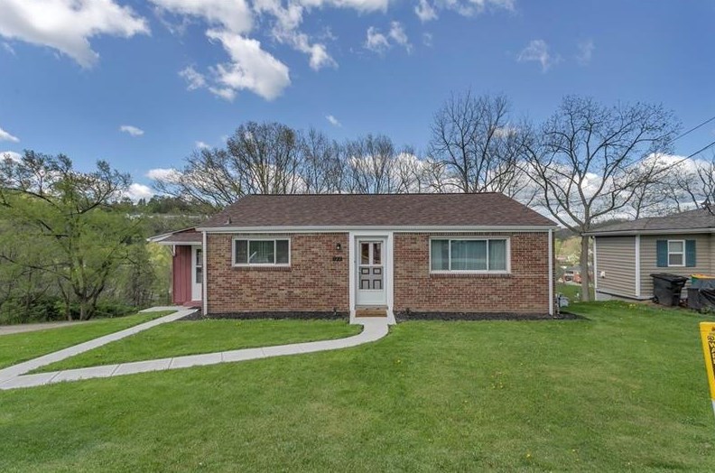 122 Rose Ave, Canonsburg, PA 15317