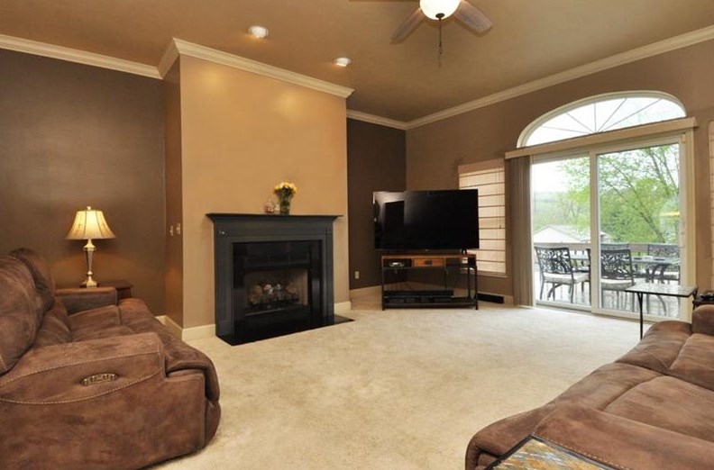 112 Oak Dr, Sarver, PA 16055-9238