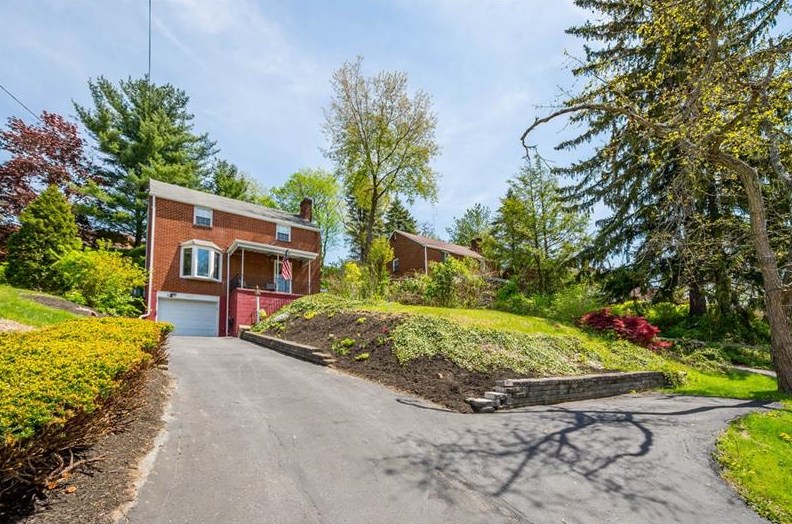 3609 W Run Rd, Whitaker, PA 15120