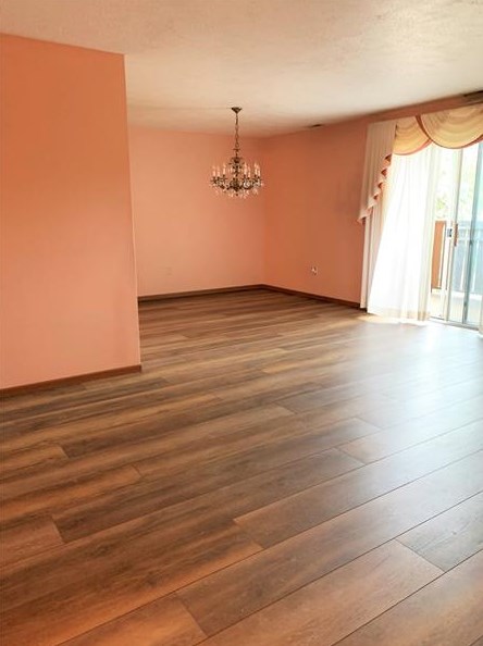 101 Woodstone Ln #14, New Kensington, PA 15068