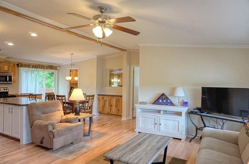 140 Beacon Rd, Renfrew, PA 16053