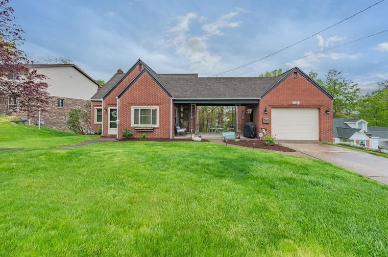 1117 Lewis Ave, Jeannette, PA 15644