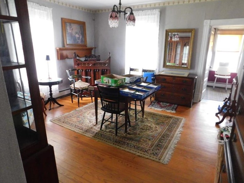 3210 Park Ave, Washington, PA 15301-8979