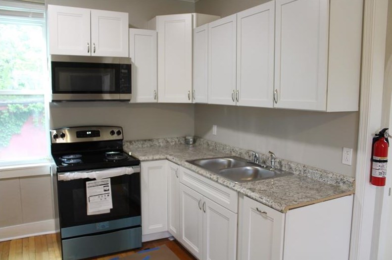 601 Olive Ln #1r, Ambridge, PA 15003