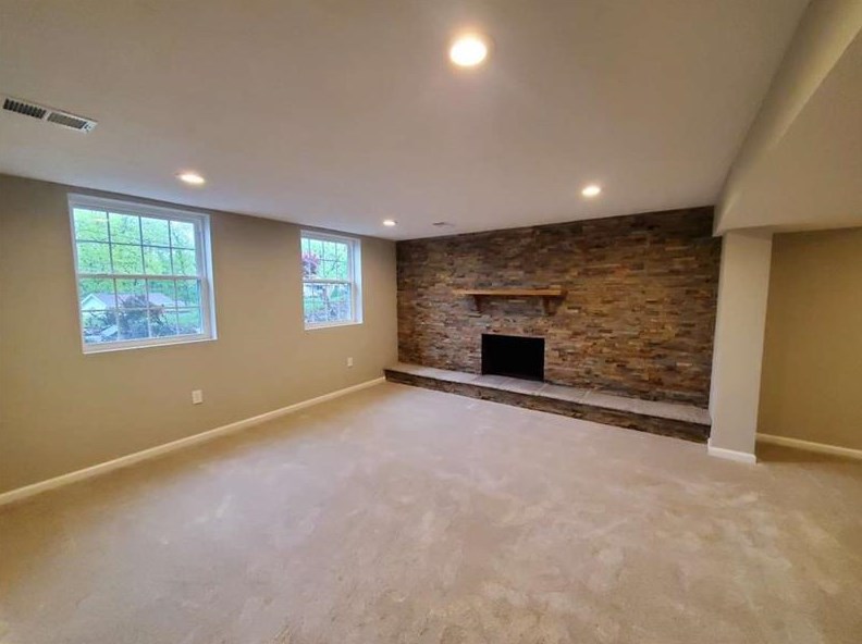 224 Blackwood Dr, Greensburg PA  15601-5920 exterior