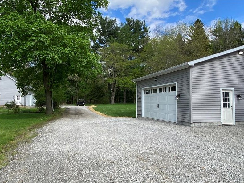1378 Hall Ave, Hermitage, PA 16146