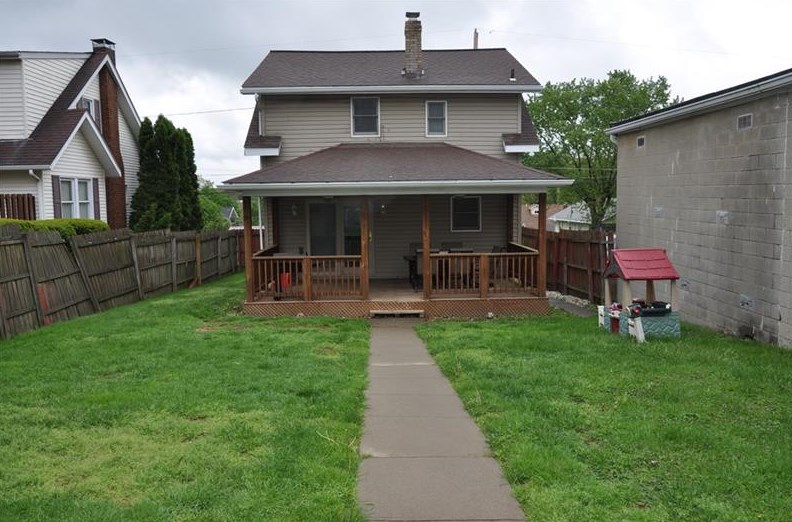 1414 21st Ave, Beaver Falls, PA 15010
