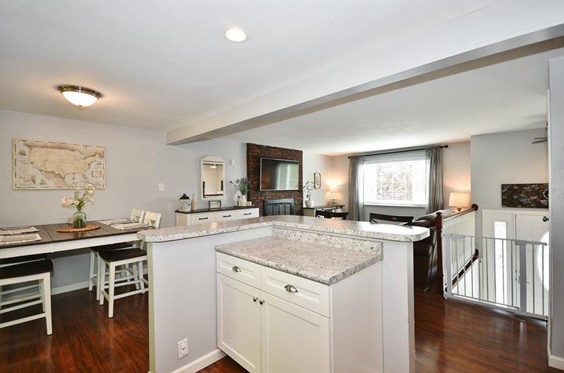 1397 Pennsylvania Ave, Bridgeville PA  15017-2670 exterior