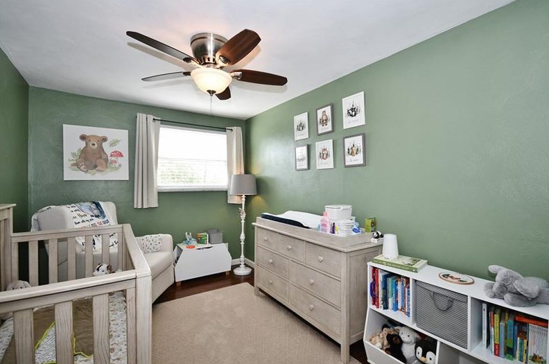 1397 Pennsylvania Ave, Bridgeville PA  15017-2670 exterior