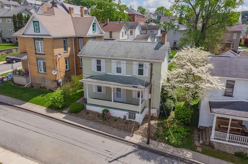 16 Butler St, Manor, PA 15665
