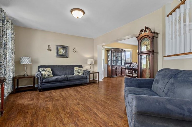 1522 Lombard Cir, Washington, PA 15301-2138