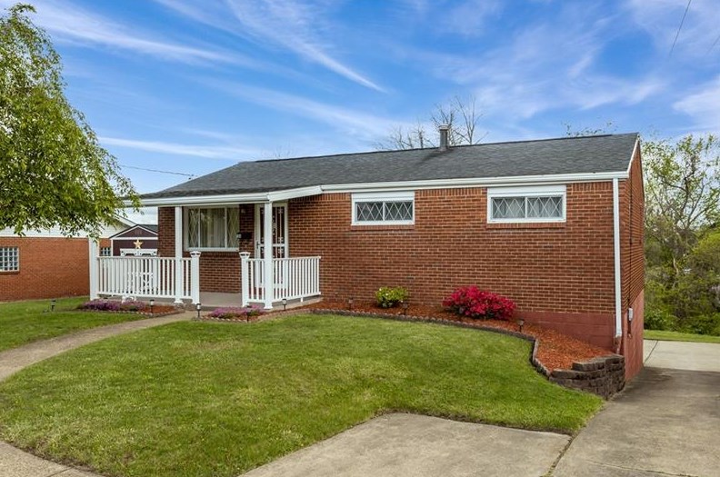 764 Five Pines Rd, North Huntingdon, PA 15642-1626
