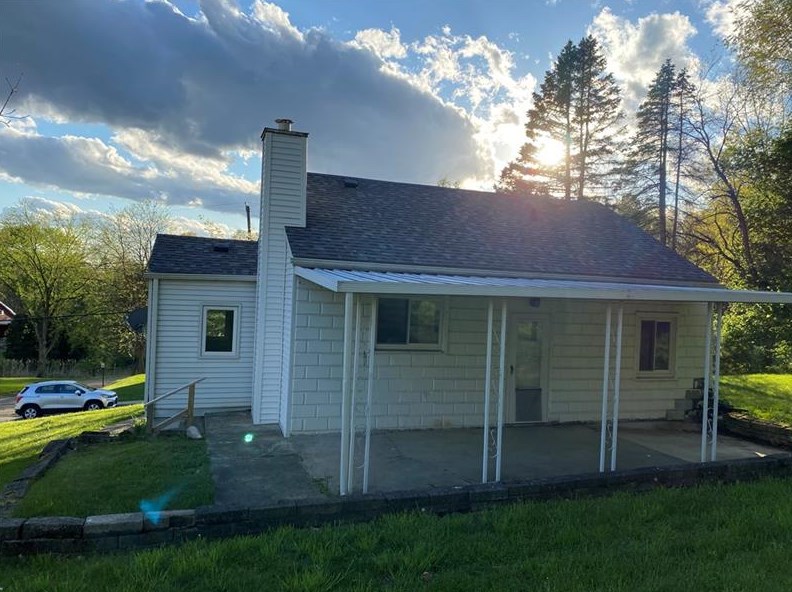 2135 7th St, New Kensington, PA 15068