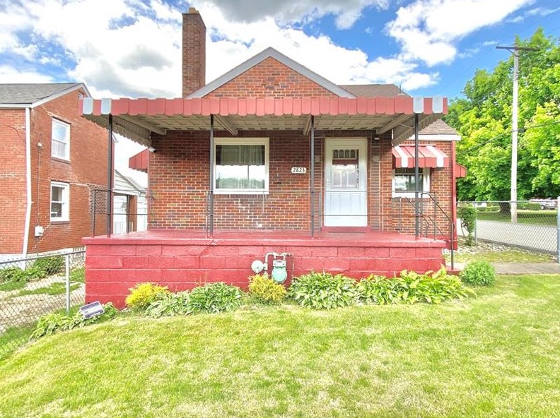 2823 F St, Mckeesport, PA 15133-2532