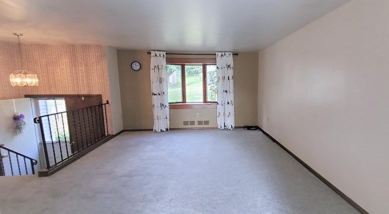 111 Pearl Dr, Canonsburg, PA 15317