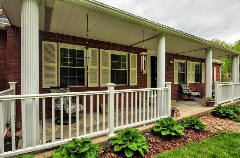 153 Quarry Ln, California, PA 15419-1226