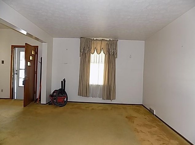 516 Franklin Ave, Vandergrift, PA 15690