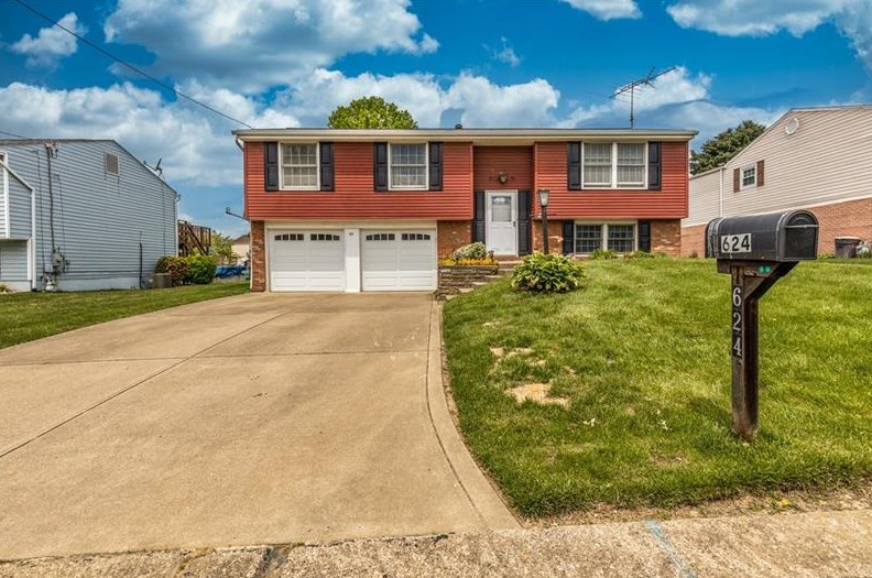 624 Snyder St, Conway, PA 15027-1345