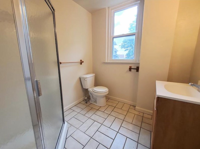 1150 Brownsville Rd #2b, Pittsburgh, PA 15210