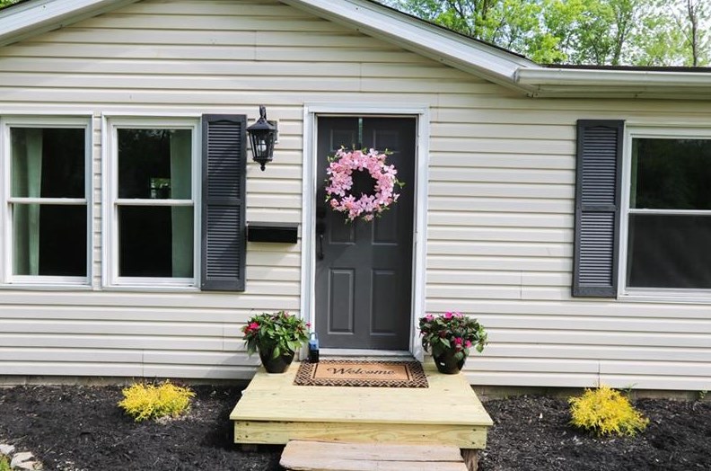 317 Ziegler Street Ext, Zelienople, PA 16063-1057