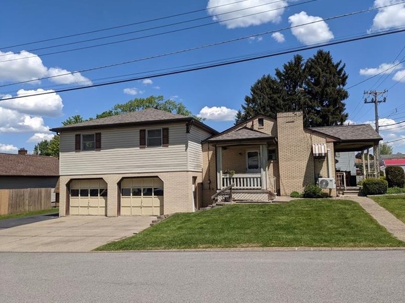 1128 Bechtel St, Monaca, PA 15061-1612
