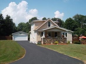 443 Ridgelawn Ave, New Castle, PA 16105