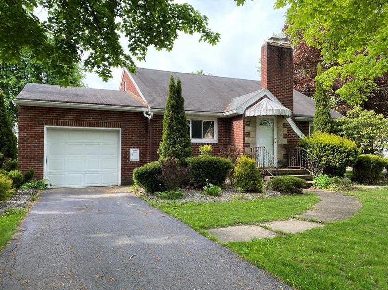 281 Clinton St, Greenville, PA 16125