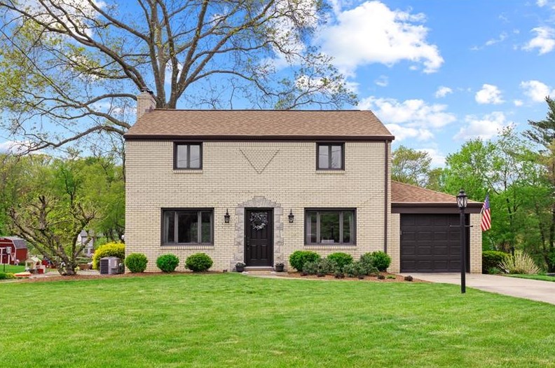 9469 Peebles Rd, Allison Park, PA 15101