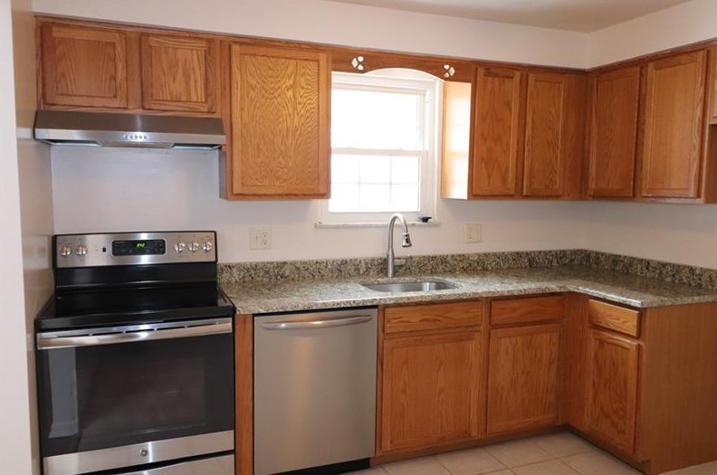 9197 Collington Sq, Allison Park, PA 15101