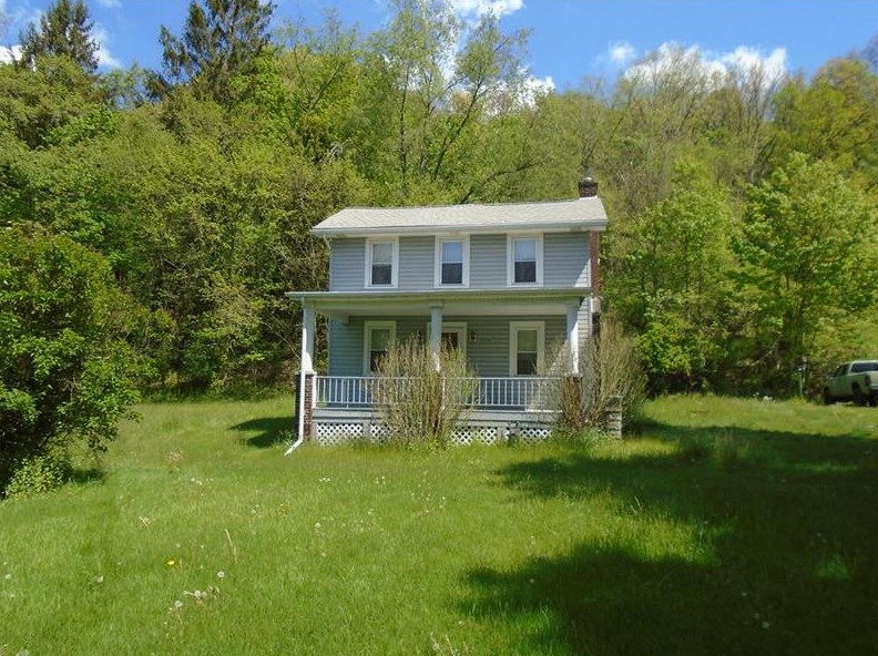 2009 Big Sewickley Creek Rd, Sewickley, PA 15143