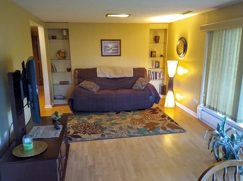 625 Euclid Ave, Grove City, PA 16127
