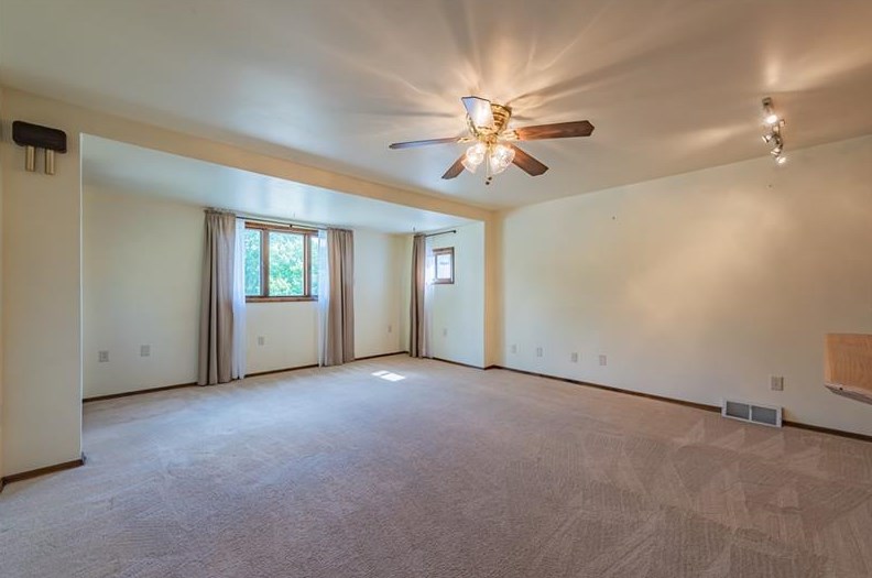 32 Tulip St, Adamsburg, PA 15611