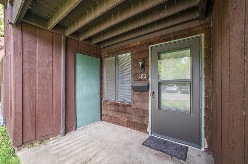303 Cedar Hill, Canonsburg, PA 15317