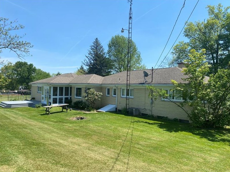 180 Ligo Dr, New Wilmington, PA 16142