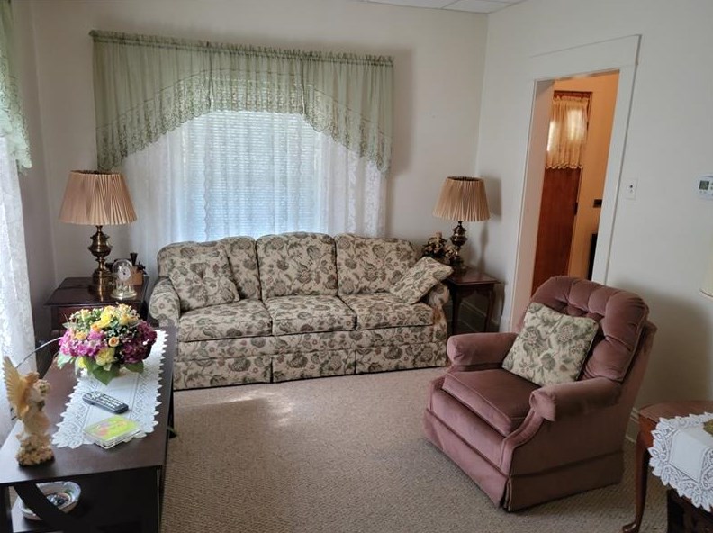 511 Emerson Ave, Hermitage, PA 16121
