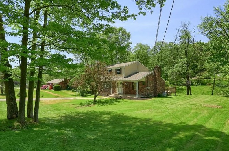 5715 Wesleyann Dr, Gibsonia, PA 15044