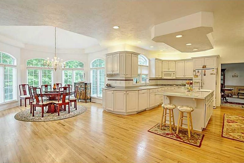 135 Mt Vernon Dr, Monroeville, PA 15146