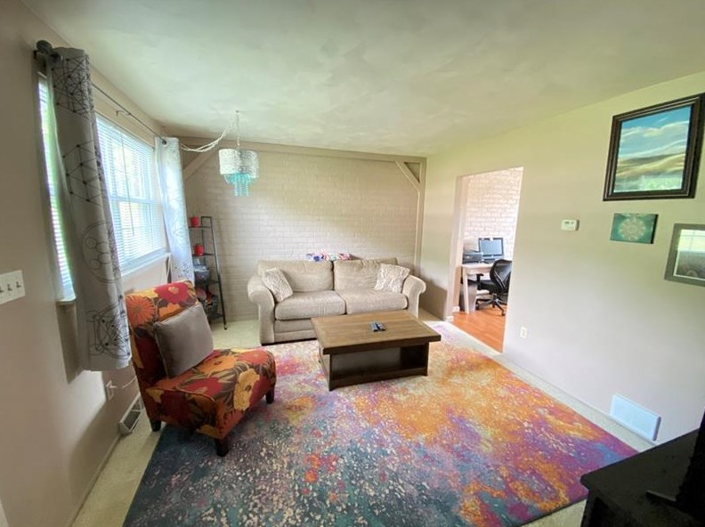 380 Northgate Dr #b, Apollo, PA 15613