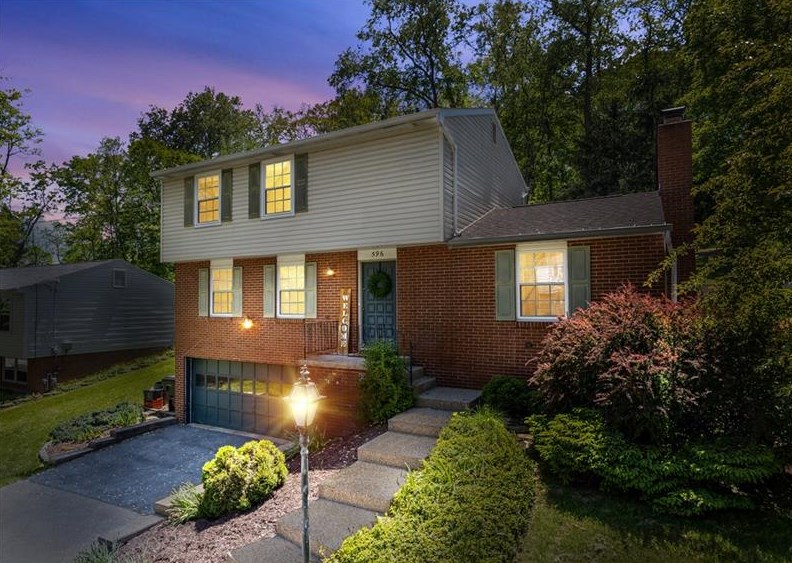 596 Clifton Rd, Bethel Park, PA 15102-1342