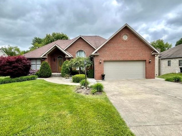 334 Hearthstone Dr, New Castle, PA 16105