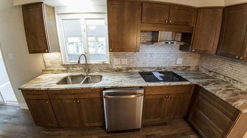 2632 Strathmore Ln, Bethel Park PA  15102-1736 exterior